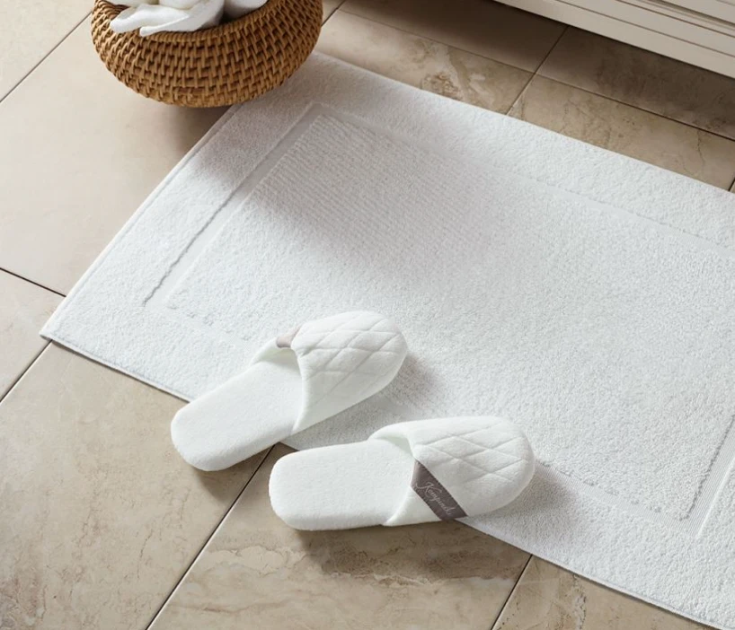 Poplins — linge de bain et chaussons d'accueil premium